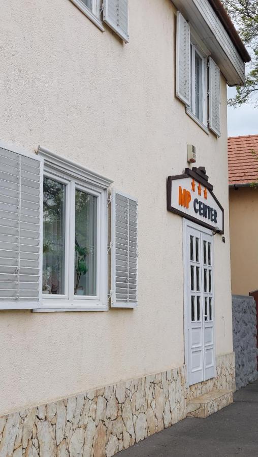 Mp Center Maganszallas Miskolc Exterior foto